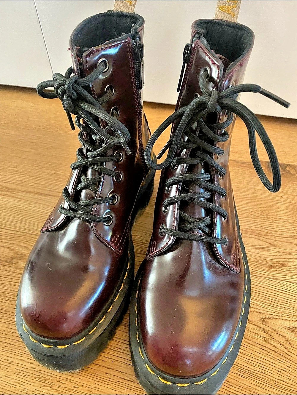 Dr. Martens Vegan Platform Boots Vegan Size6-6.5